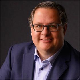 Joshua Apgar Headshot