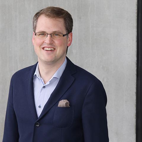 Araris - Philipp Picture copy.jpg 500