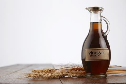 Malt,Vinegar,On,The,Wooden,Table,Top