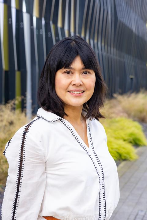 Michelle Teng - outside