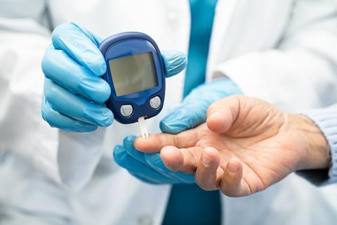 Doctor,Check,Diabetes,From,Finger,Blood,Sugar,Level,With,Finger