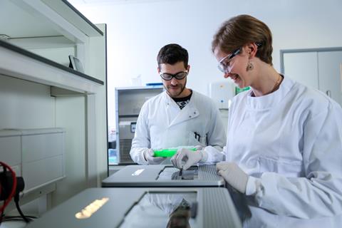 Nanpore Lab_GridION_Scientists