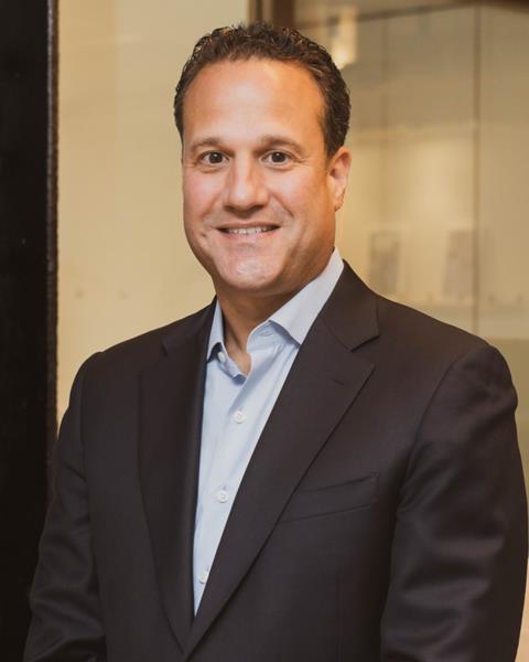 Bruce-Leuchter_Neurvati-824x1030