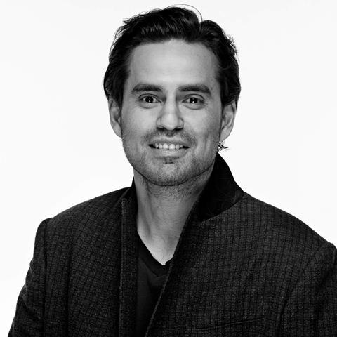 Diego Chowell - black_and_white