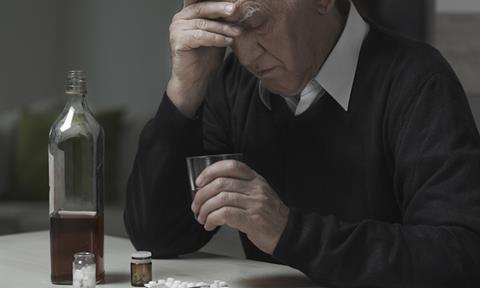 alcohol-use-disorder-antidepressant-image